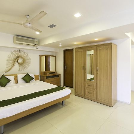Treebo Trend New Castle Hotel Mumbai Luaran gambar